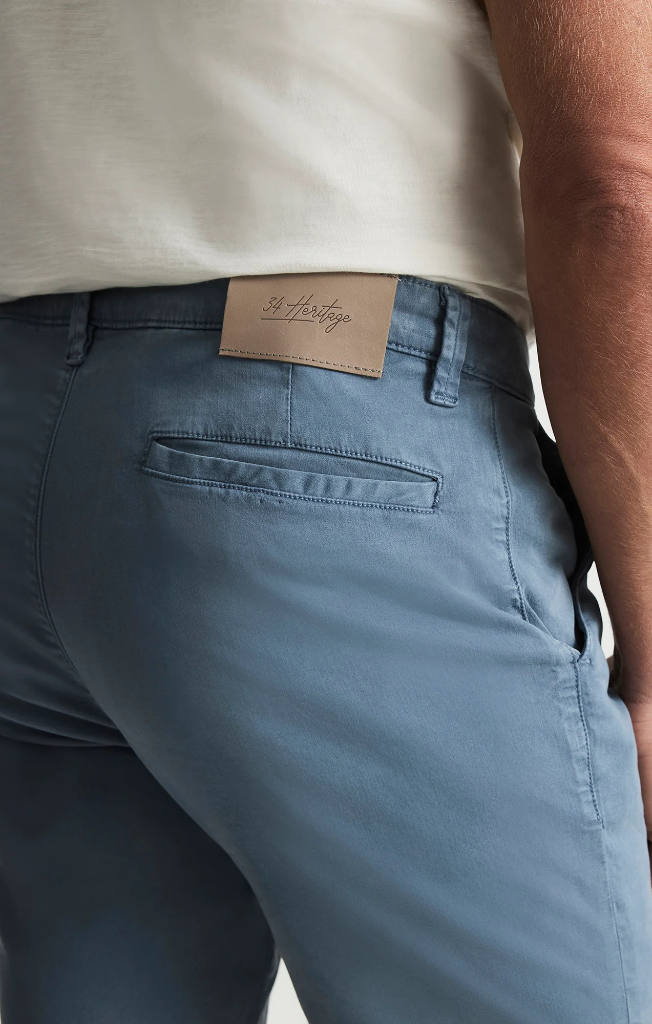 Arizona Slim Shorts In Flint Stone Twill - Image 5