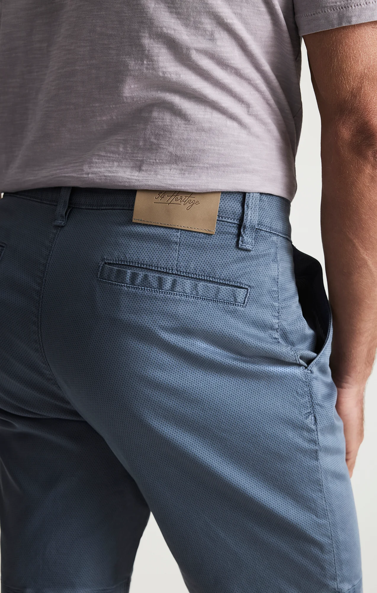 Arizona Slim Shorts In Stone Tie Print - Image 4