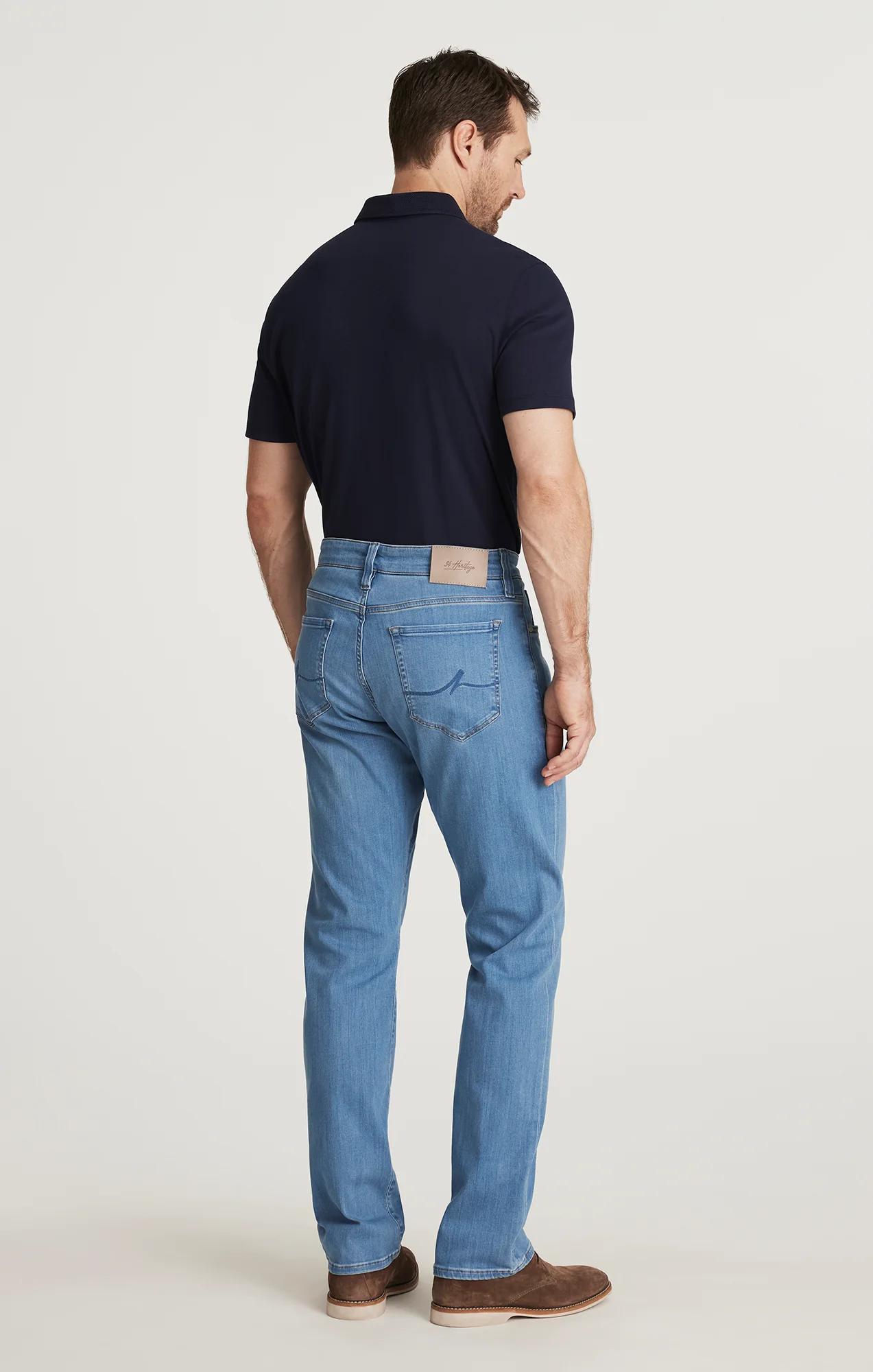 Camino Relaxed Straight Jeans in Cloud Blue Urban - Image 3