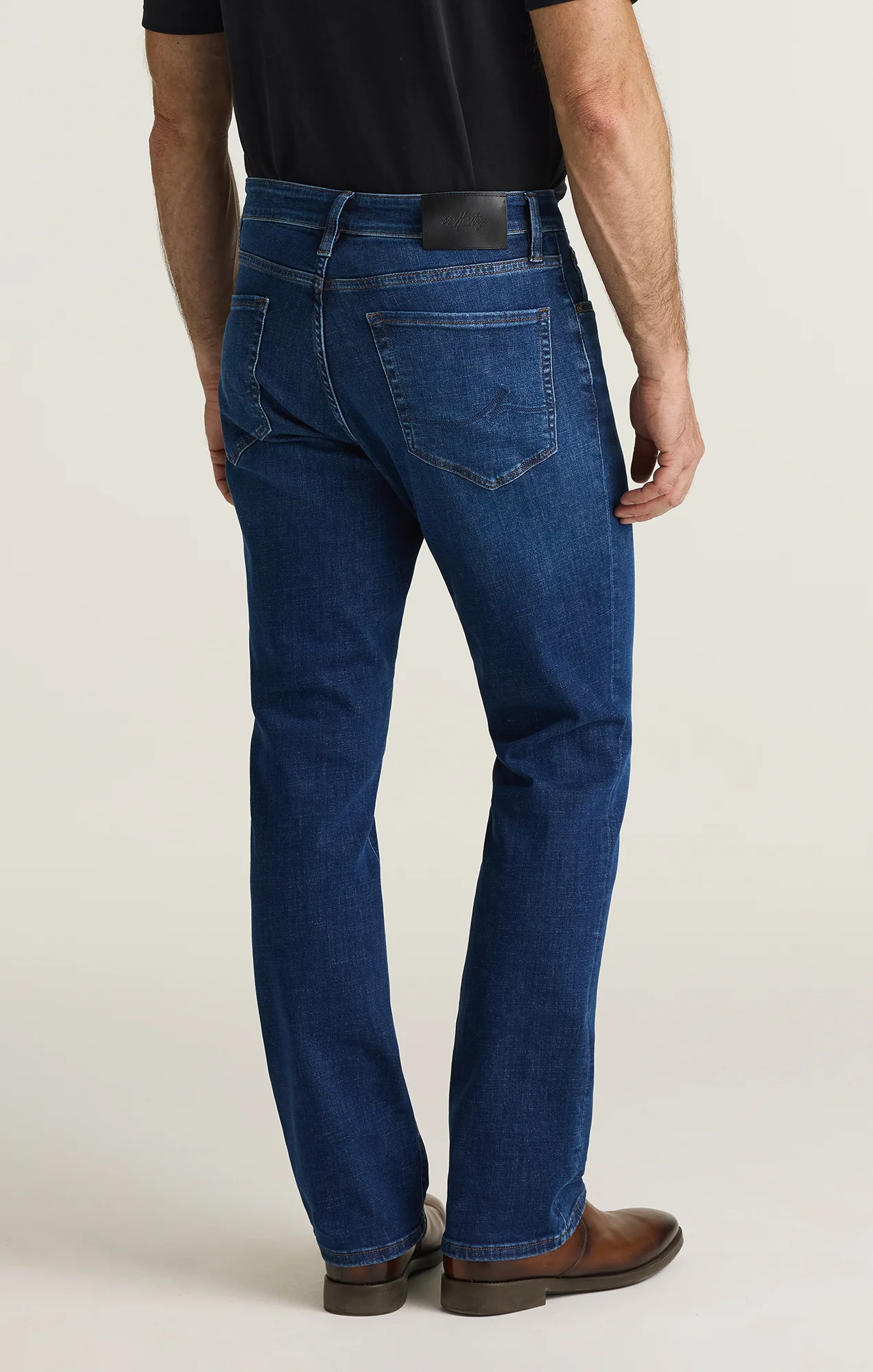 Cash Bootcut Jeans in Dark Brushed Vintage - Image 5