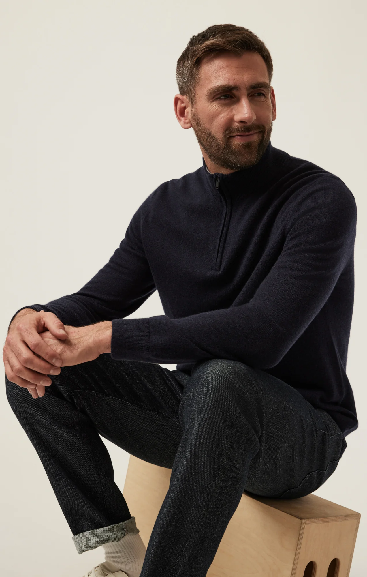 Cashmere Quarter Zip Sweater In Dark Navy - Image 8