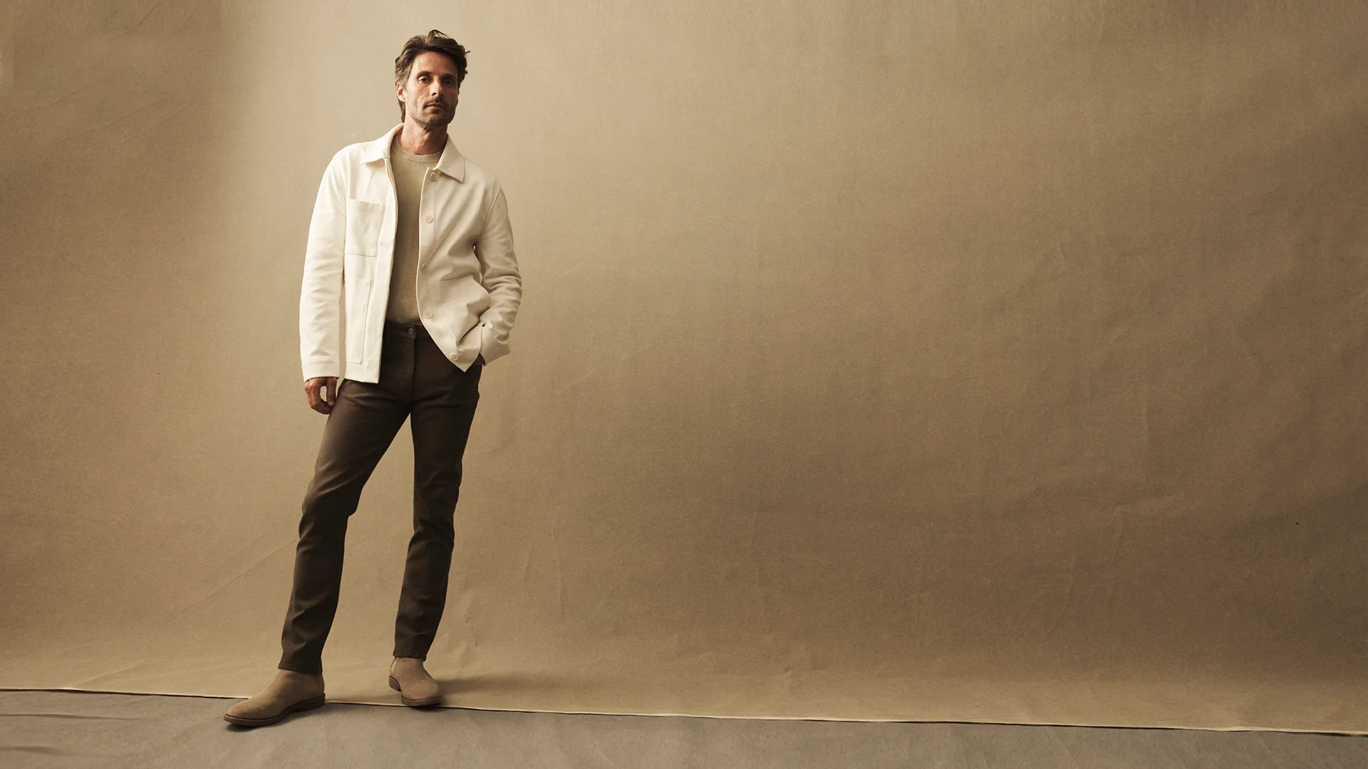 Charisma Relaxed Straight Pants in Green Comfort - Image 10