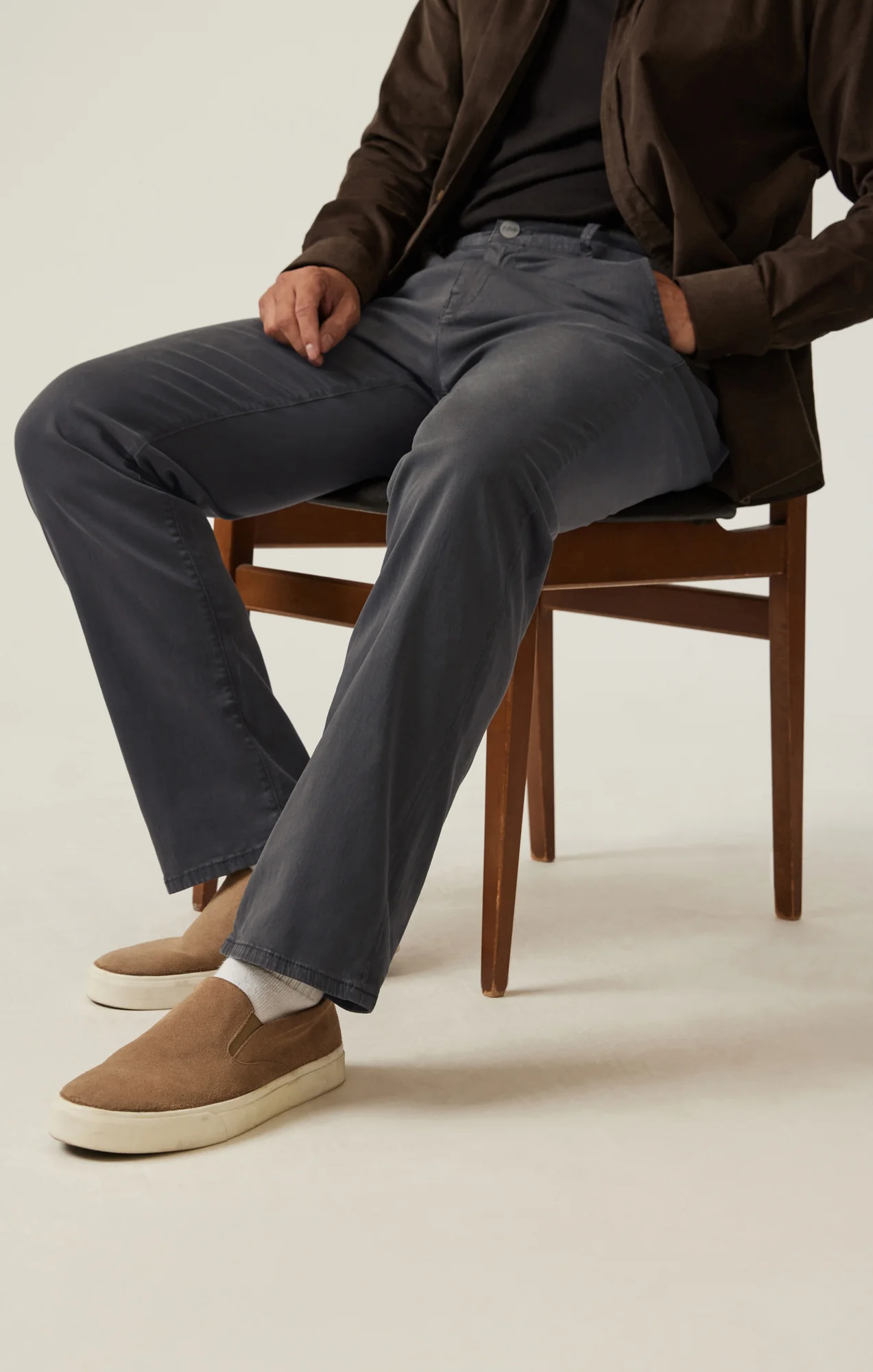 Charisma Relaxed Straight Chino in Ash Twill - Image 7