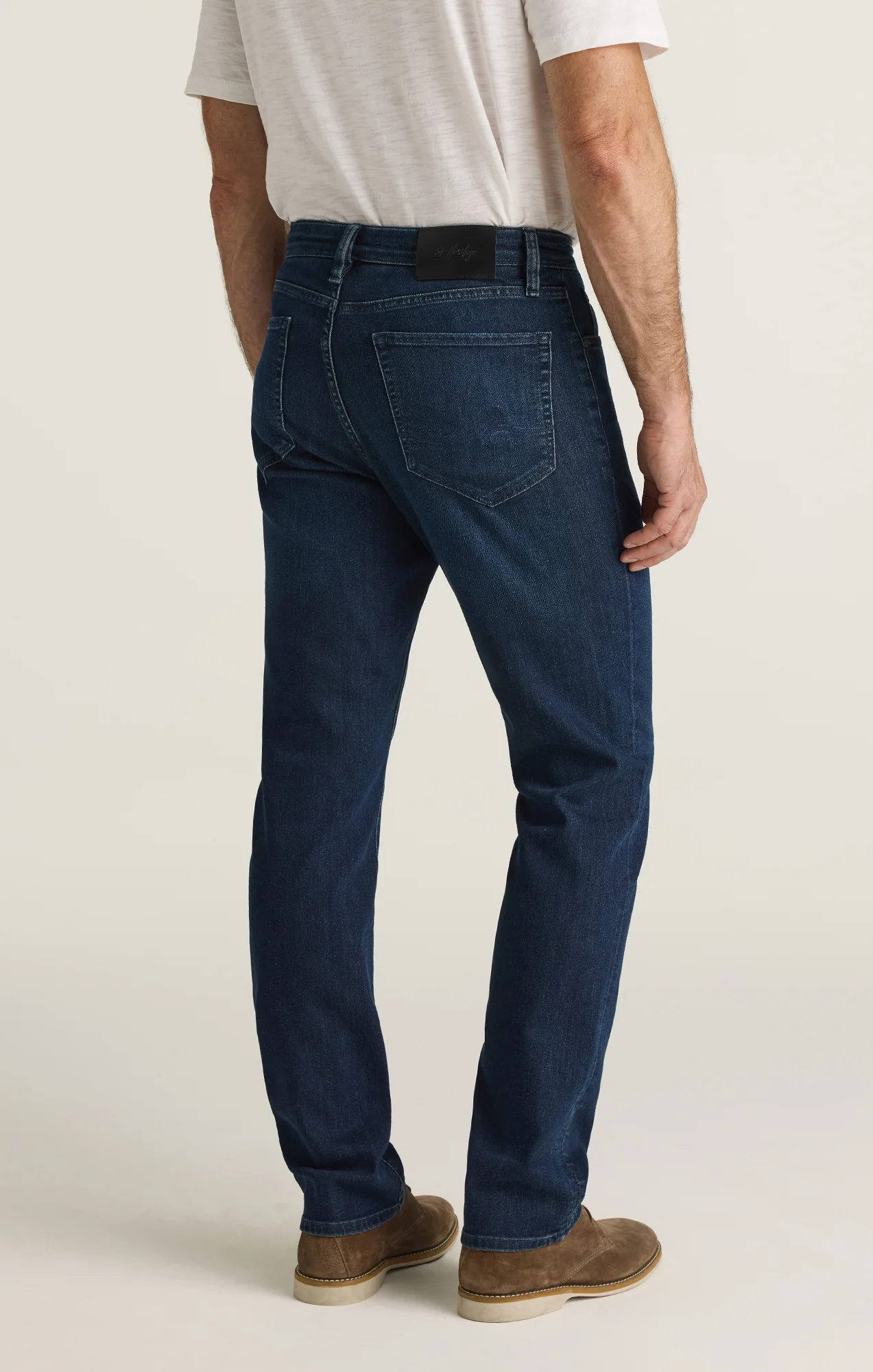 Charisma Relaxed Straight Jeans in Rinse Brushed Aerodenim - Image 4