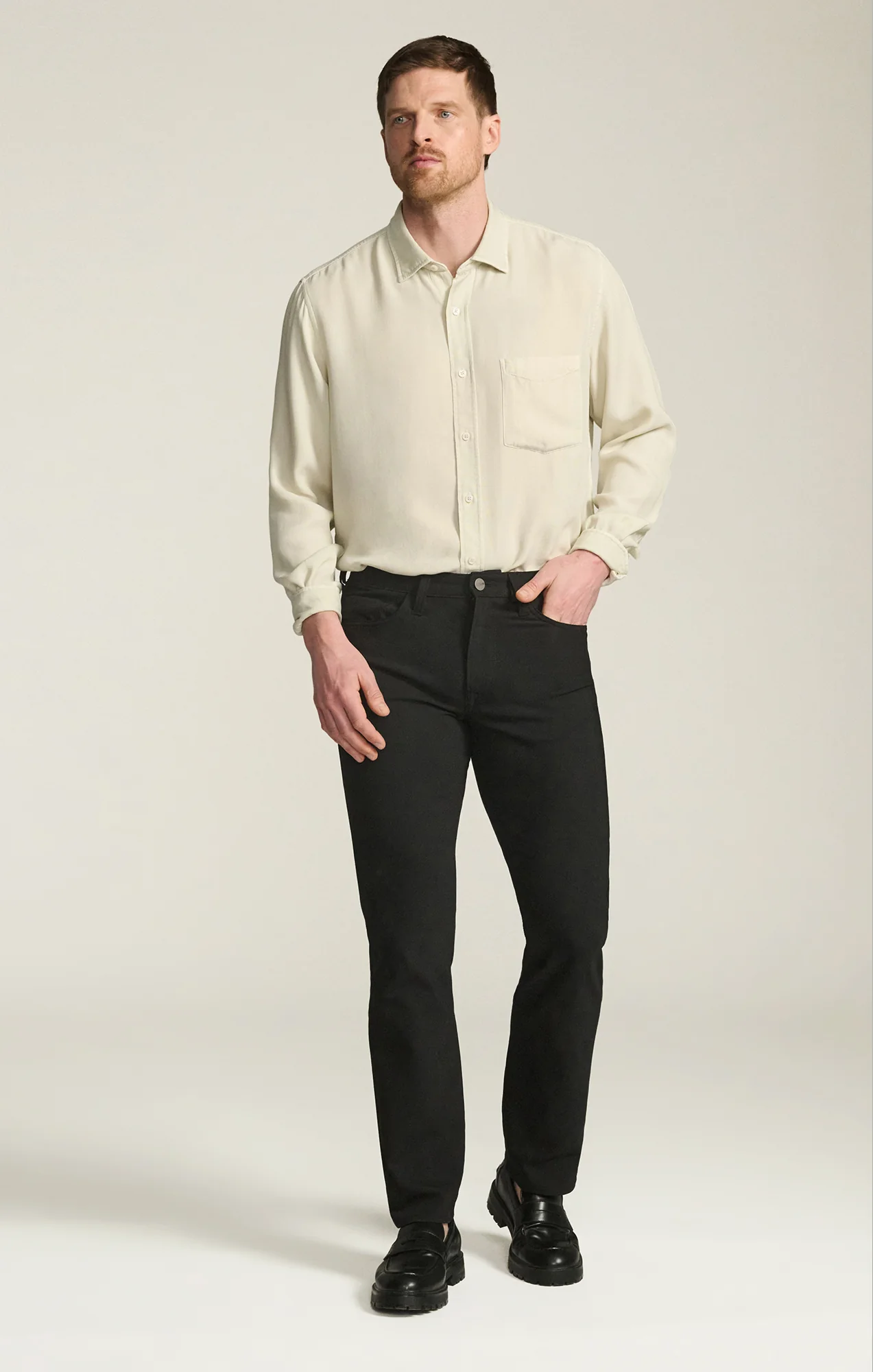 Charisma Relaxed Straight Pants in Black Commuter
