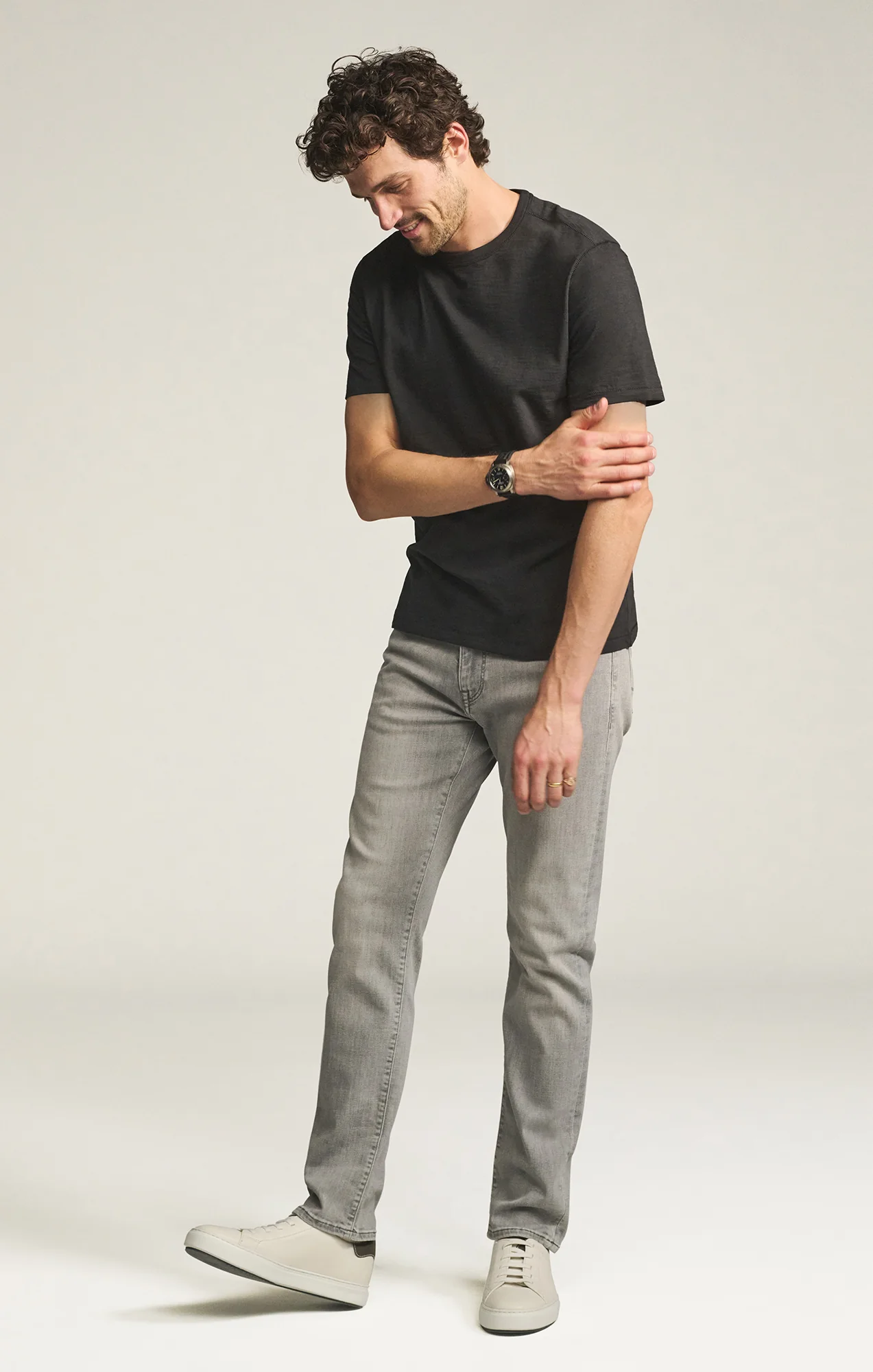 Courage Straight Leg Jeans in Light Grey Organic Ultra - Image 4