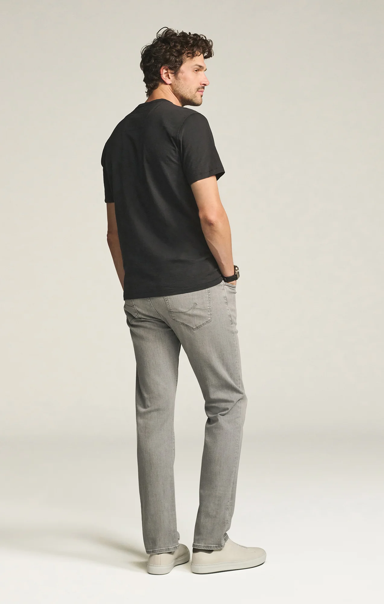 Courage Straight Leg Jeans in Light Grey Organic Ultra - Image 5