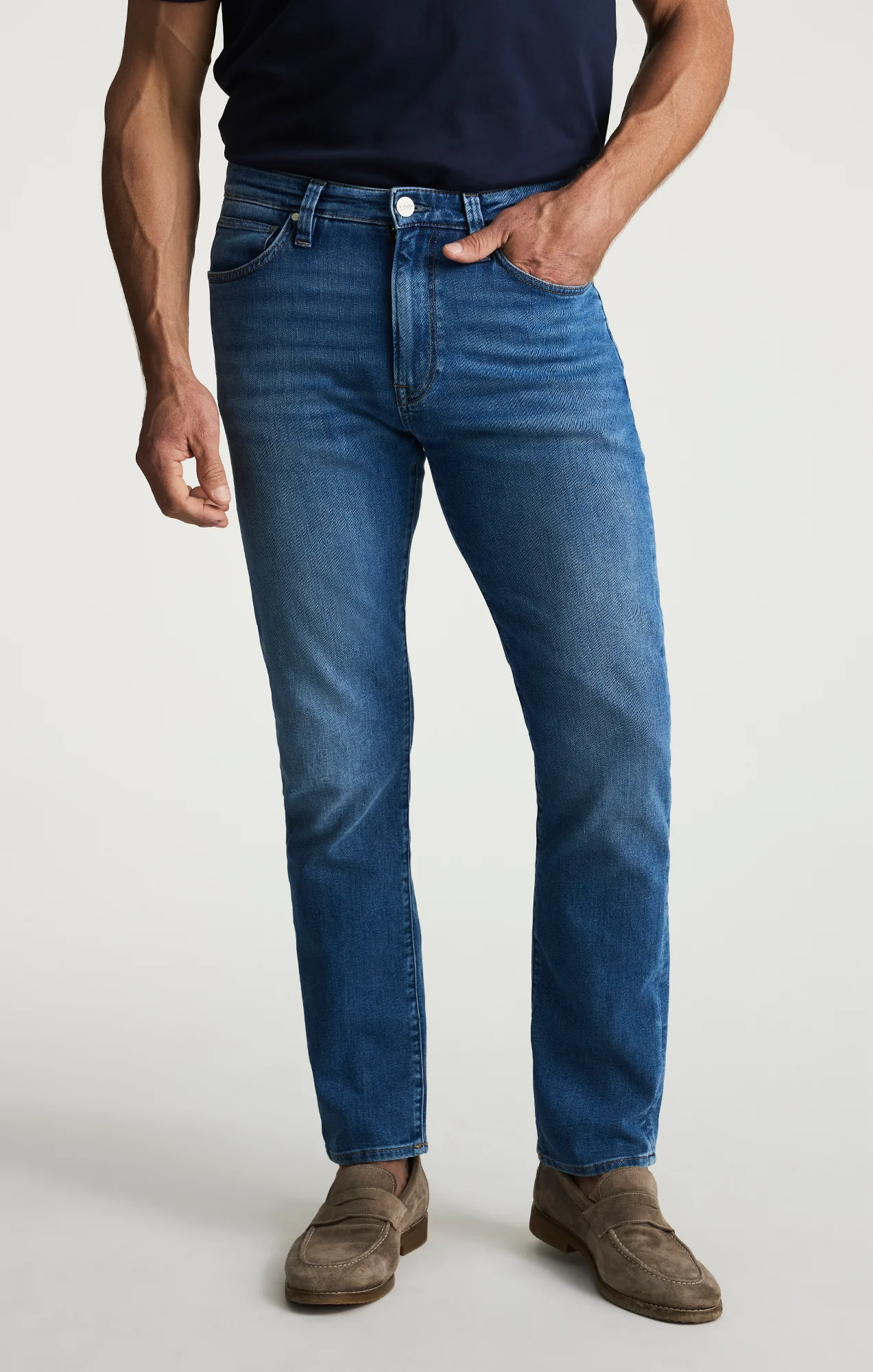 Courage Straight Leg Jeans In Mid Brushed Aerodenim - Image 2