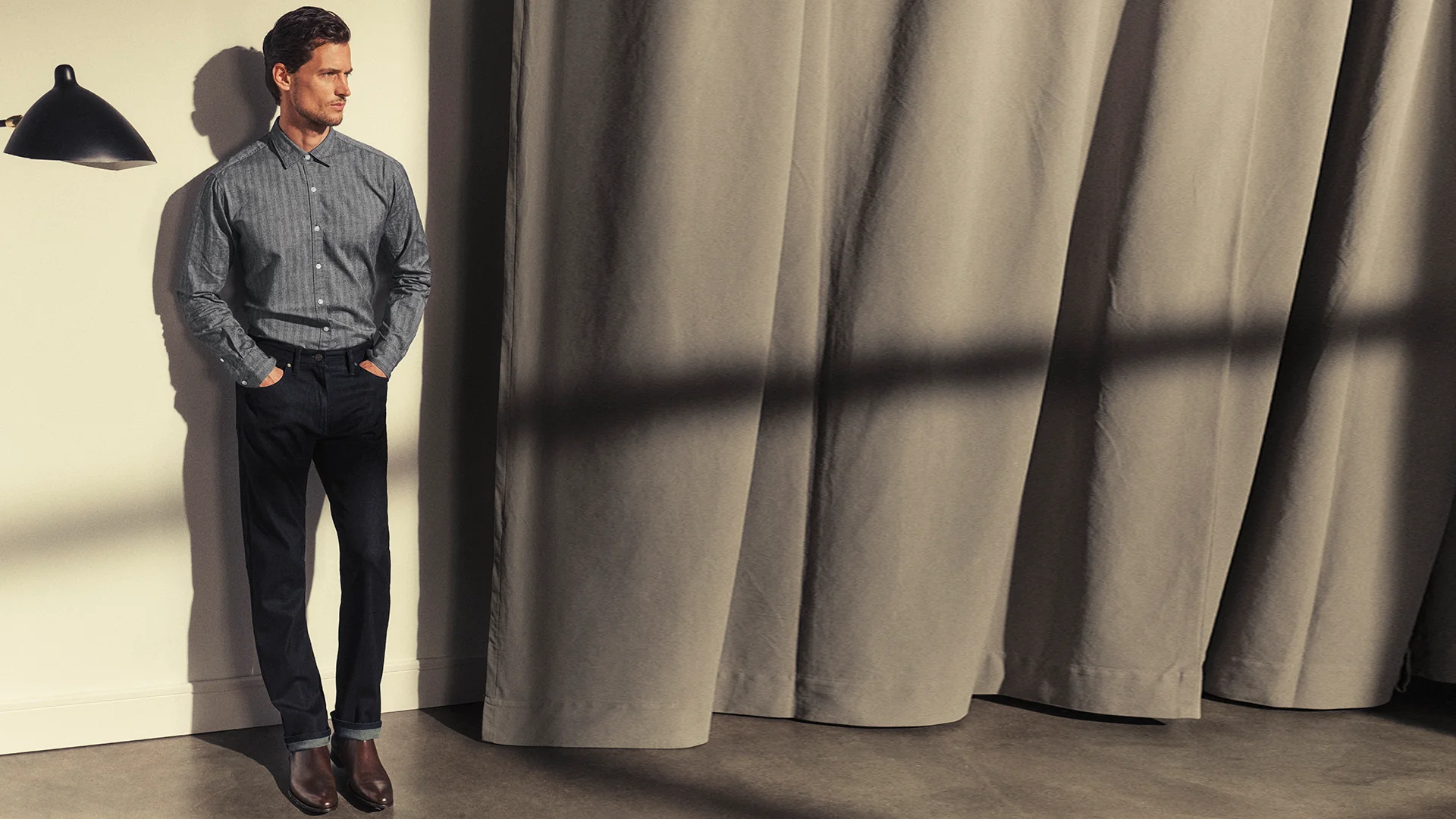 Courage Straight Leg Jeans In Midnight Tonal Urban - Image 11