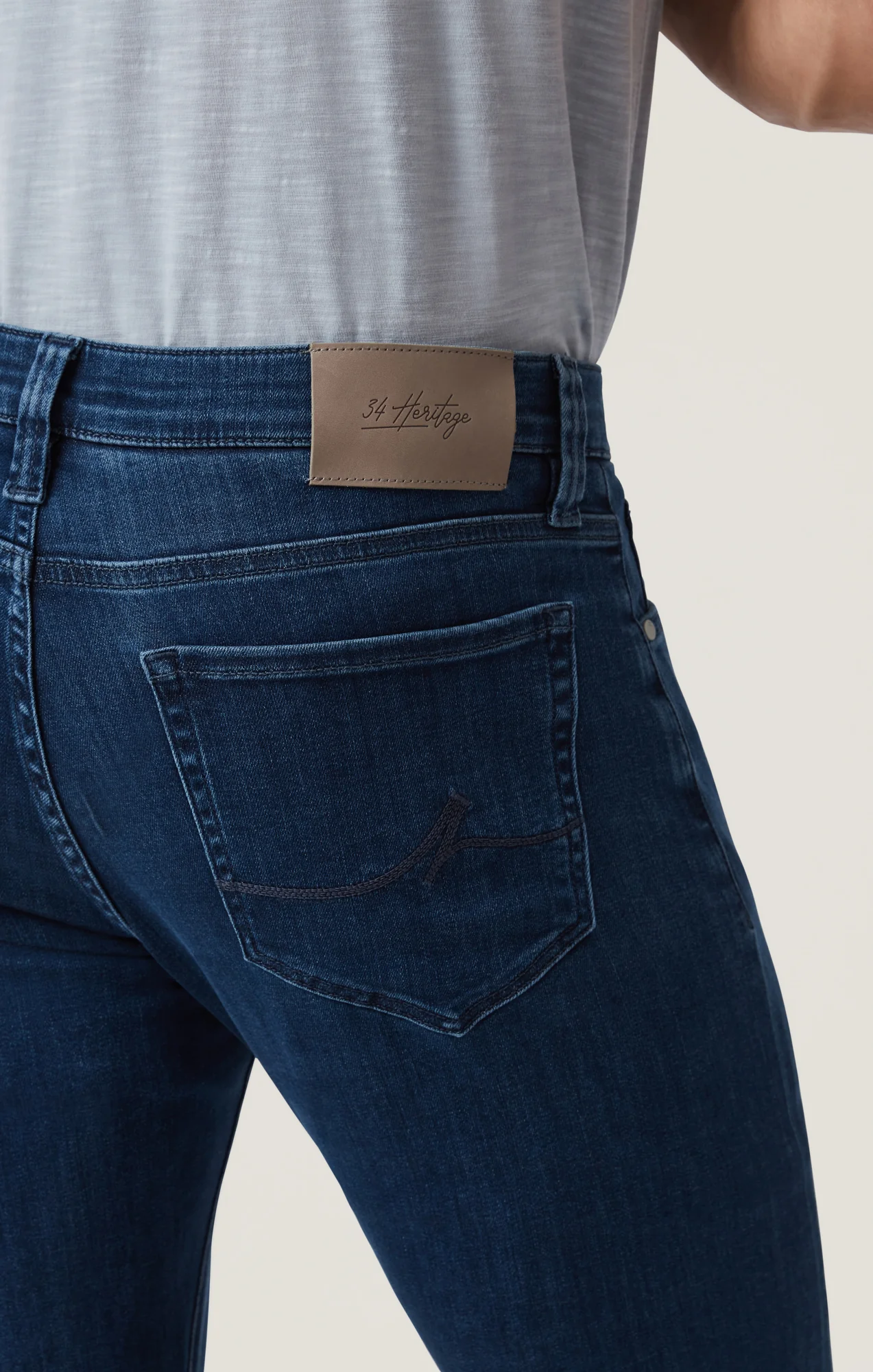 Courage Straight Leg Jeans in Night Blue Urban - Image 5