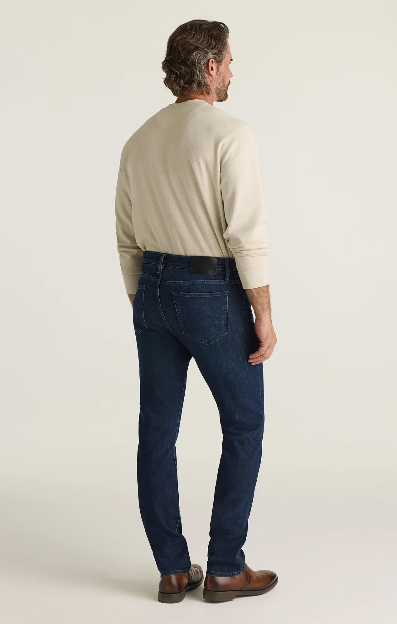 Courage Straight Leg Jeans in Rinse Brushed Aerodenim - Image 5