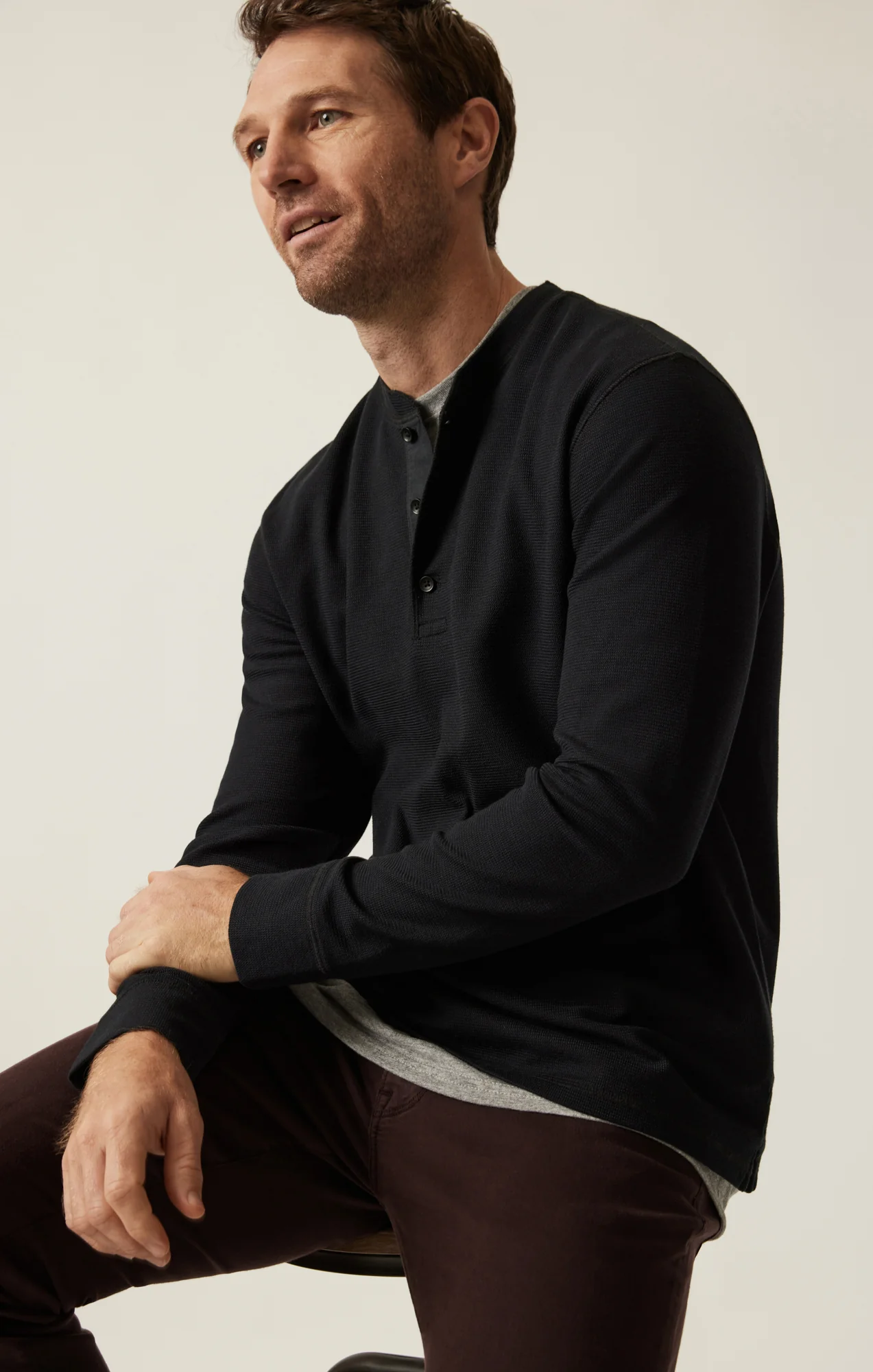 Long Sleeve Henley In Black - Image 7