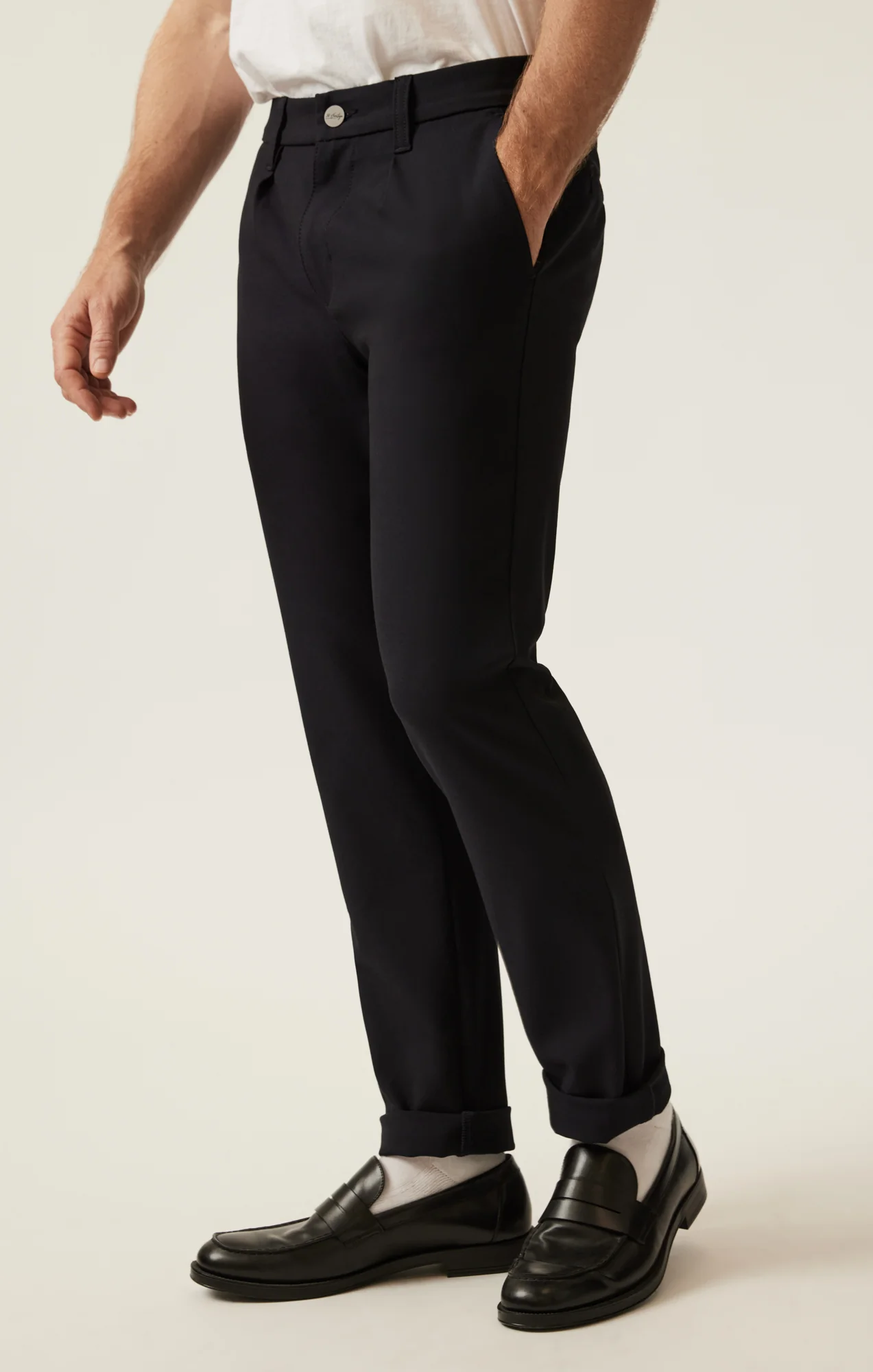 Lucca Pleated Leg Chino Pants In Navy Supreme - Image 3