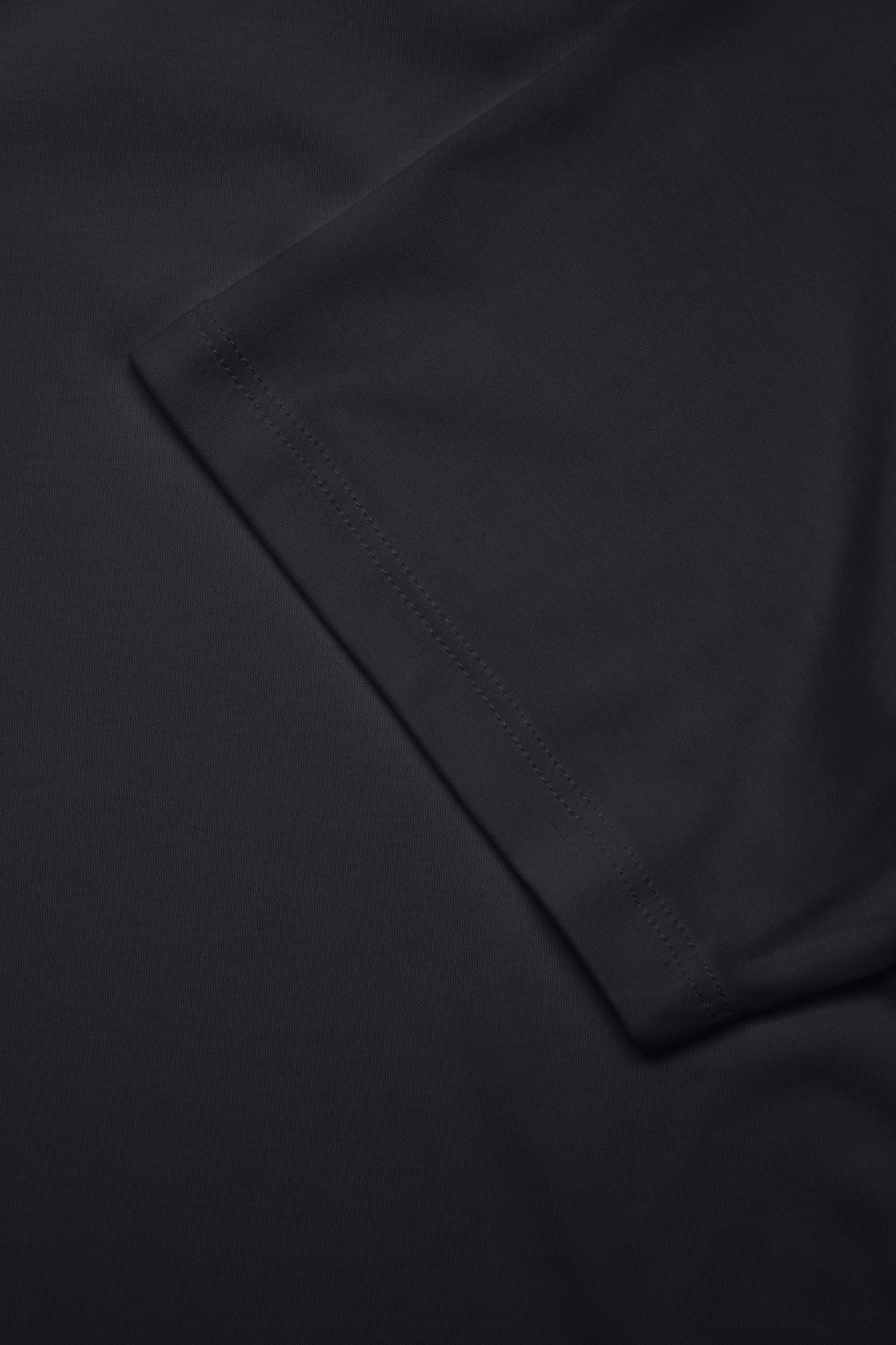 Polo T-Shirt In Black - Image 11