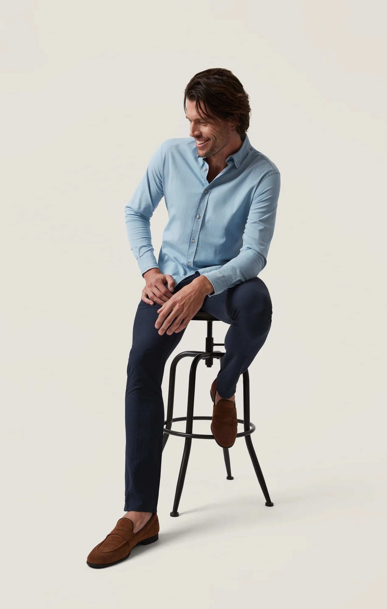 Verona Slim Leg Chino Pants in Night Seersucker Kona - Image 6