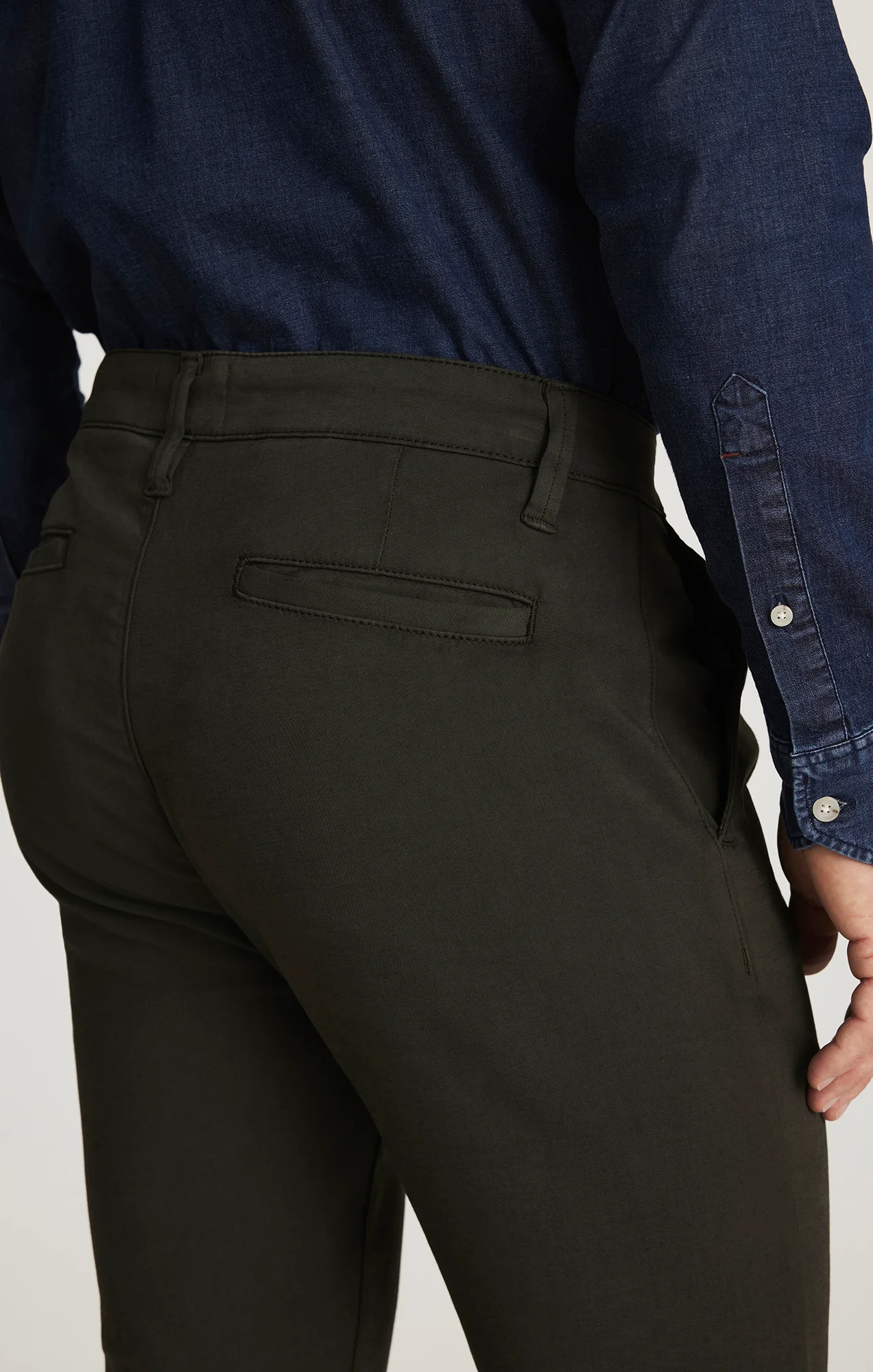 Verona Straight Leg Chino Pants In Dark Olive High Flyer - Image 4